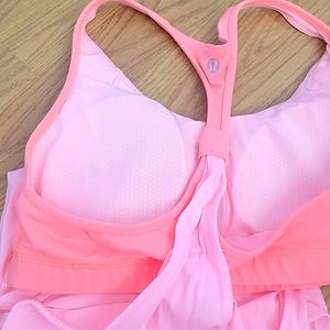 Lululemon workout shirt